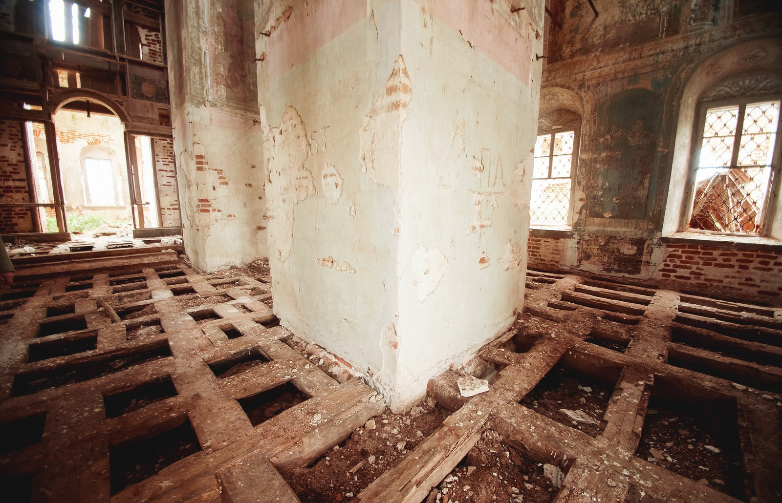 Храм, село Кой