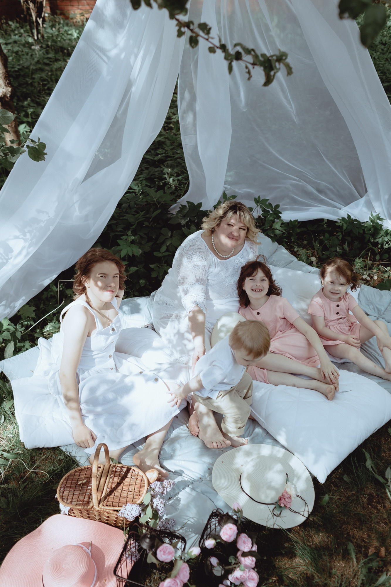 Семейные фотосессии в Санкт-Петербурге, Всеволожске и Зеленогорске. Женский, семейный и контент фотограф Ирина Ульянова в Санкт-Петербурге