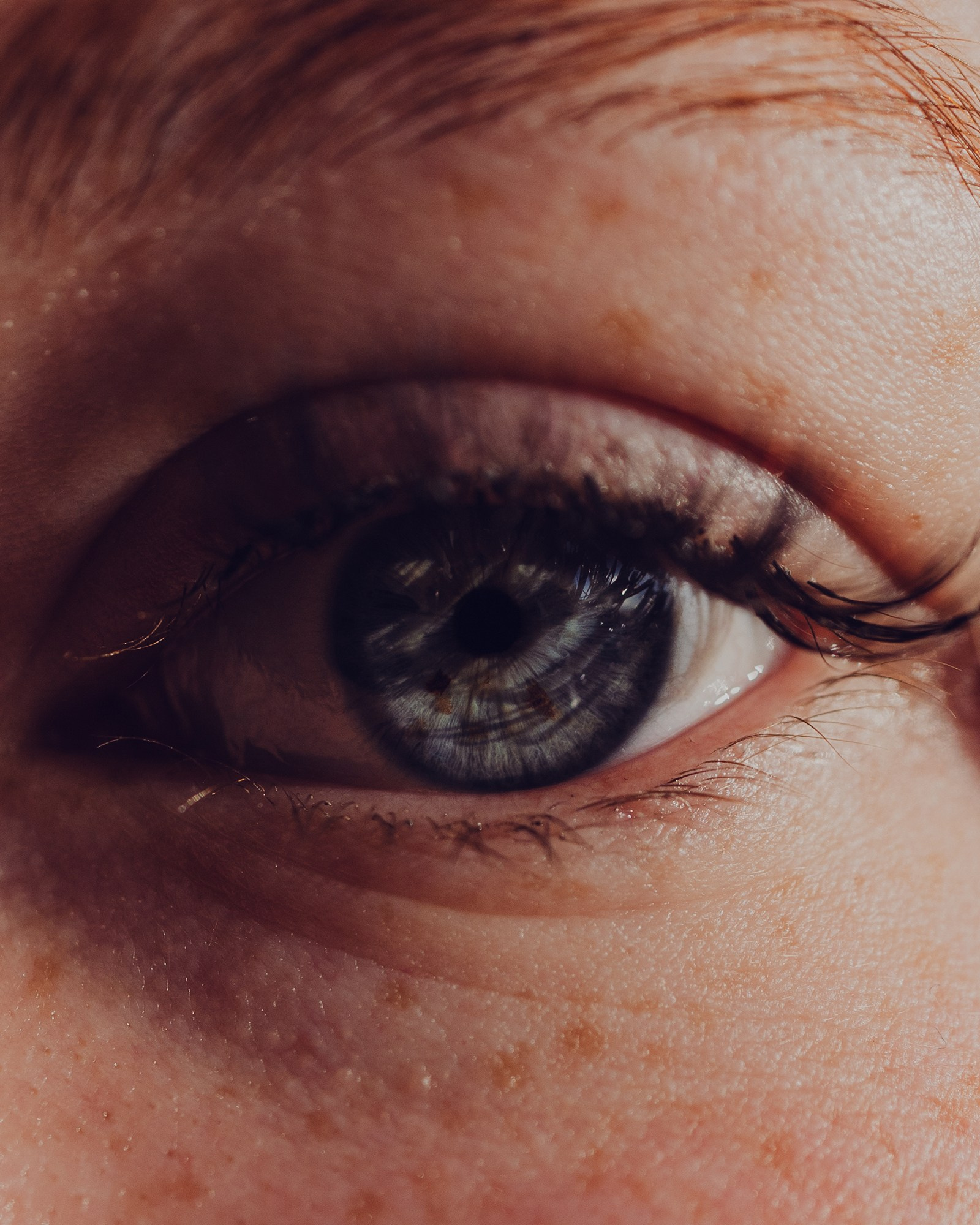 Контакты. Владимир Попов — индивидуальный портретный фотограф в Тюмени