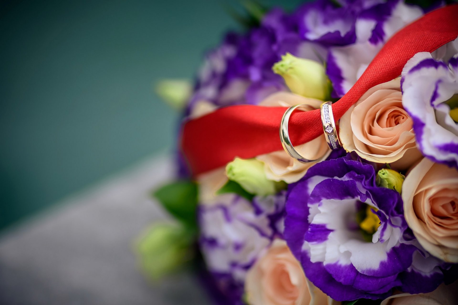 Как выбрать идеальные обручальные кольца: советы и рекомендации по стоимости