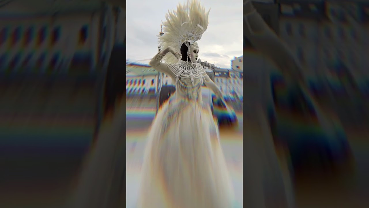 Видео (1). Мимы и Ходулисты на встречу гостей. Москва