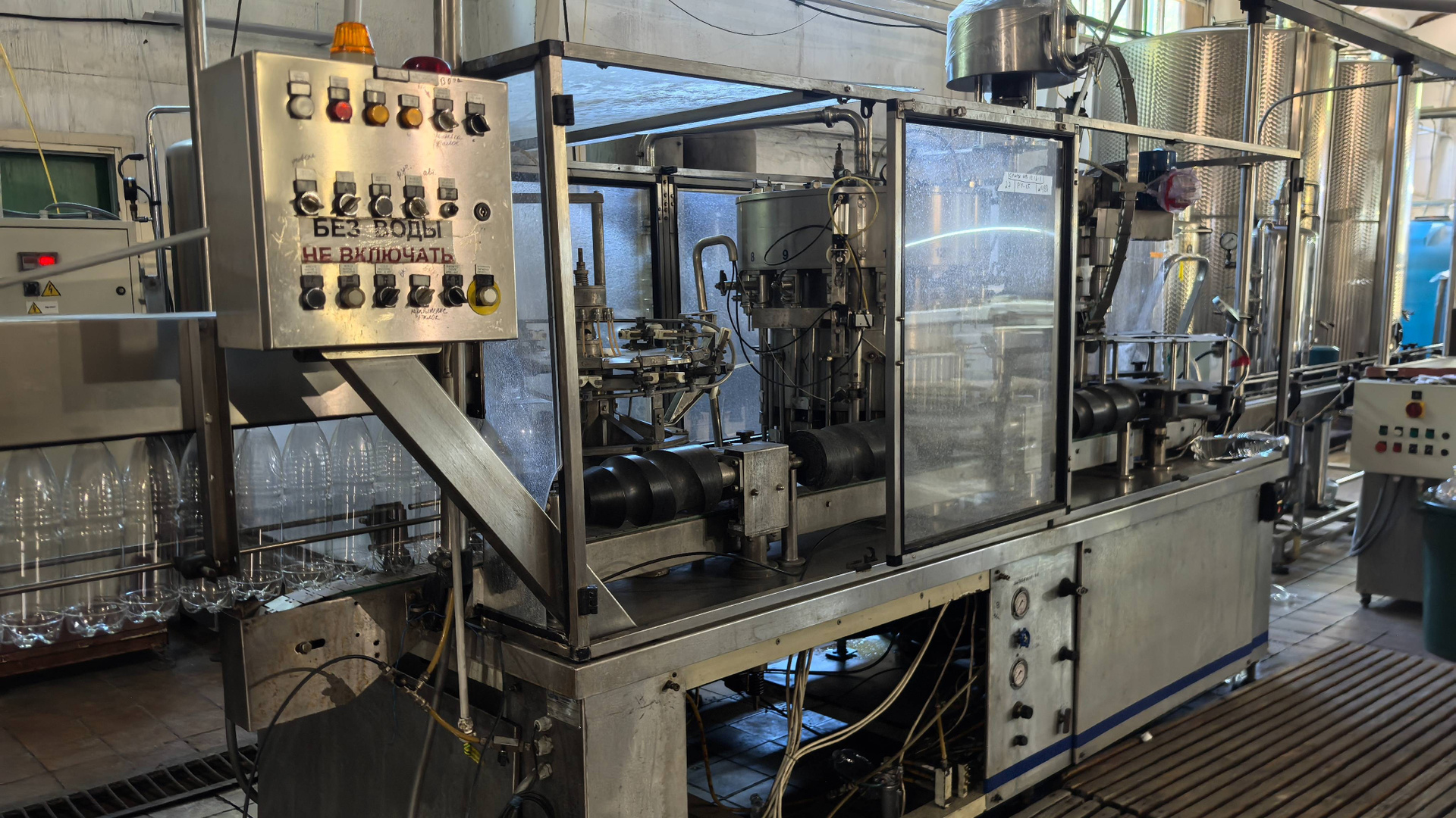 Моноблок для упаковки бутылок в блоки + термоусадочный тоннель