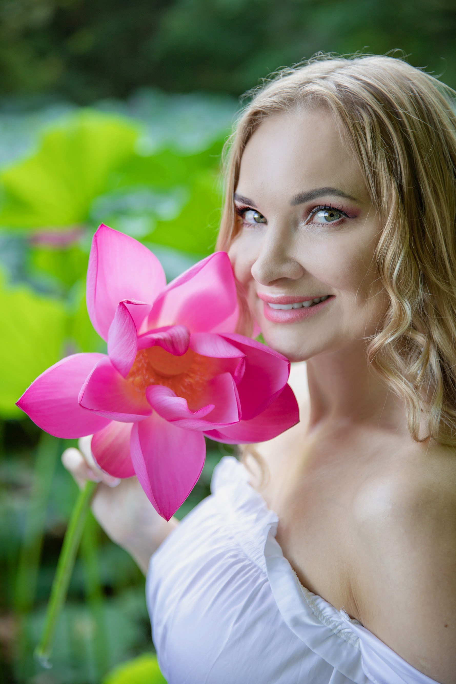 ФОТОСЕССИЯ В ЛОТОСАХ