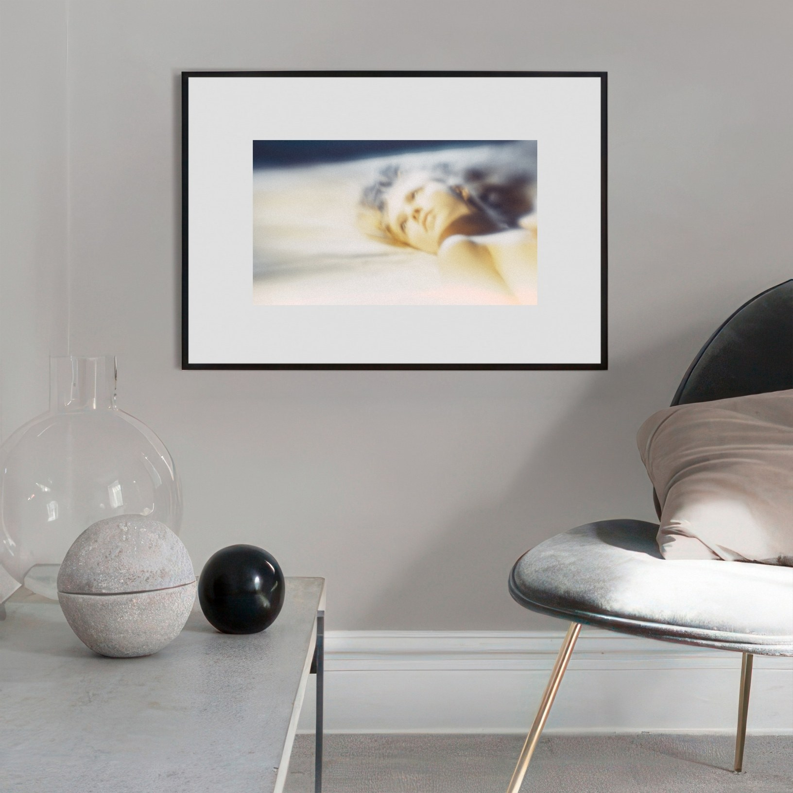 SOMETIMES SHE LOVES. Eduard Kopysov — International visual artist