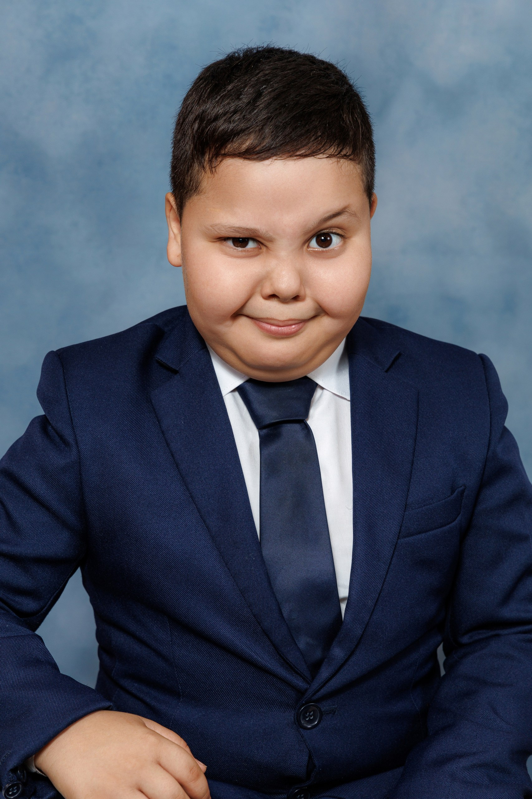 Выпускные альбомы. Akhmadeevmedia.ru