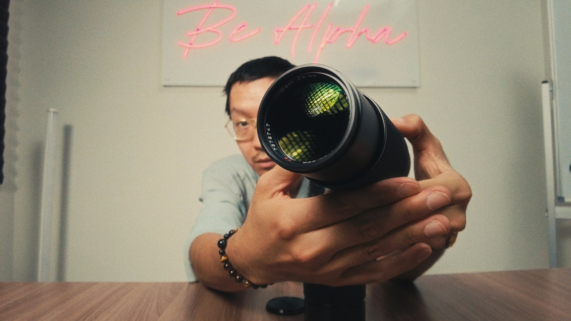 Прайс на услуги гаффера и фотографа. Гаффер в Алматы | Саян