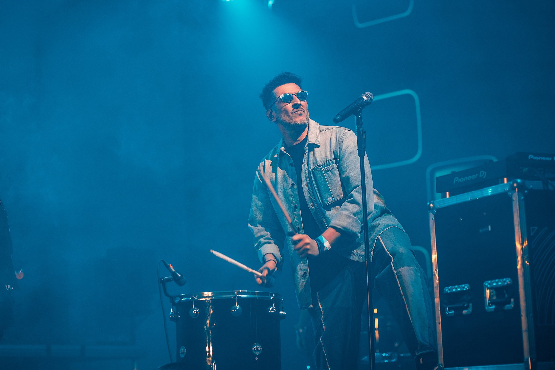 Портфолио фотографа в Санкт-Петербурге | Портреты, концерты, реклама, автоспорт, событийная и предметная съемка