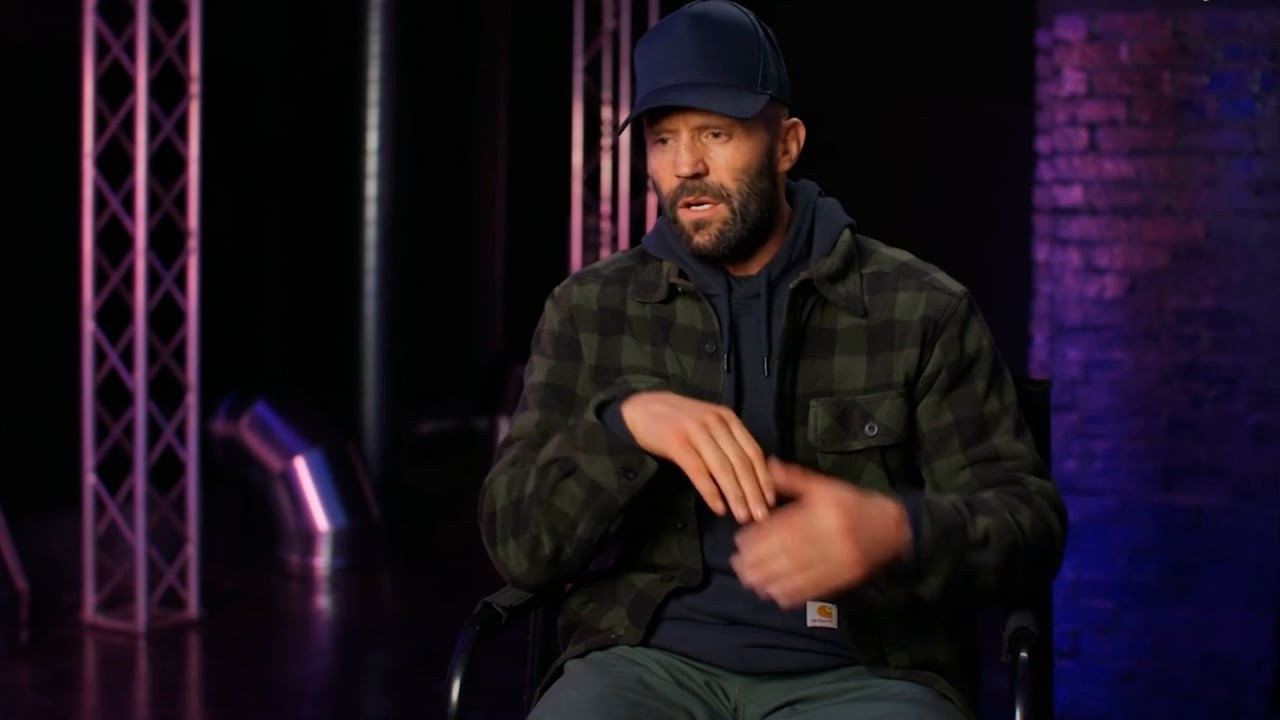 Поздравление от известного персонажа — уникальный подарок с голосом и образом знаменитости. Pantheon Genesis — студия нейрокреатива