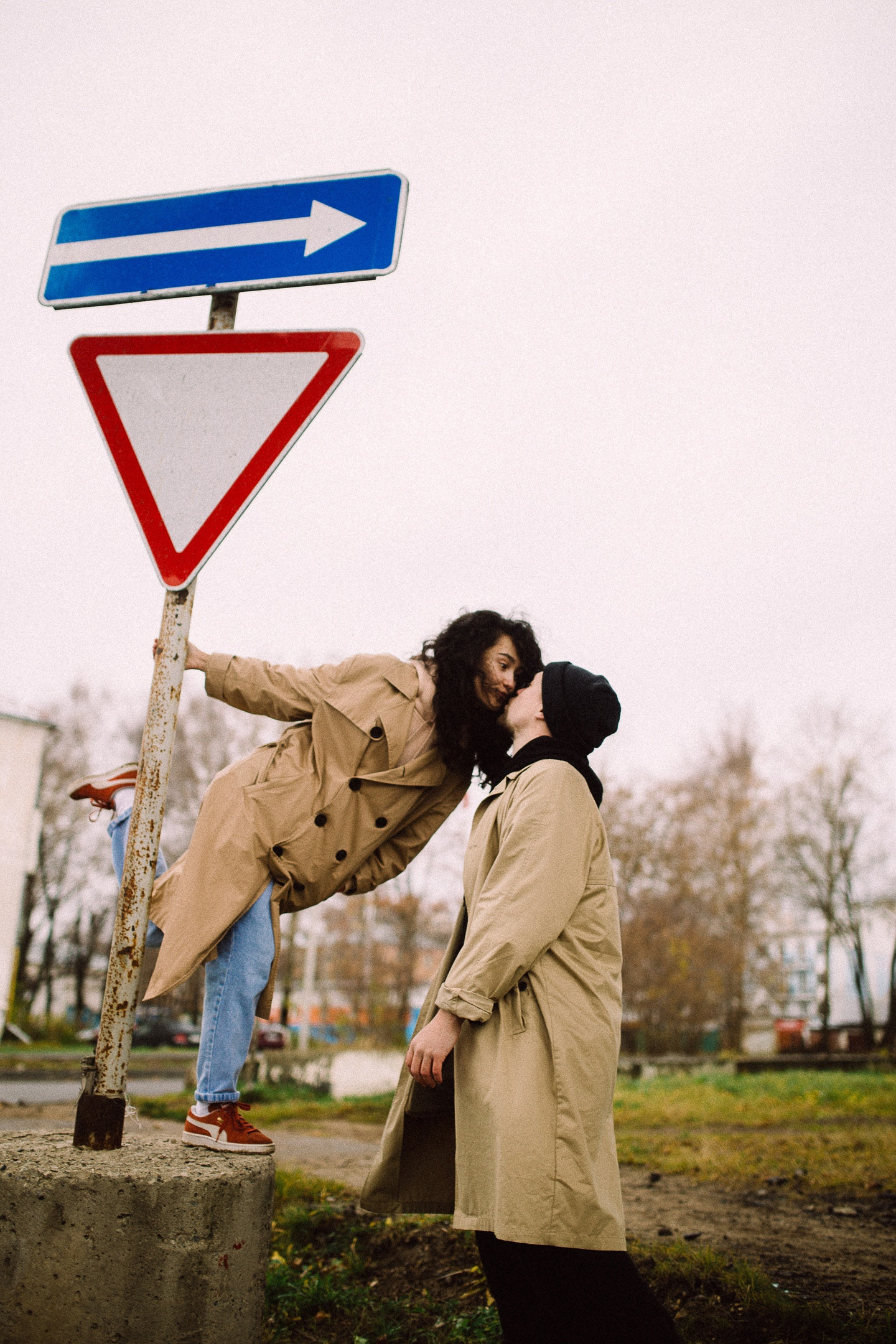 Любить в К. Э Т О М Ы