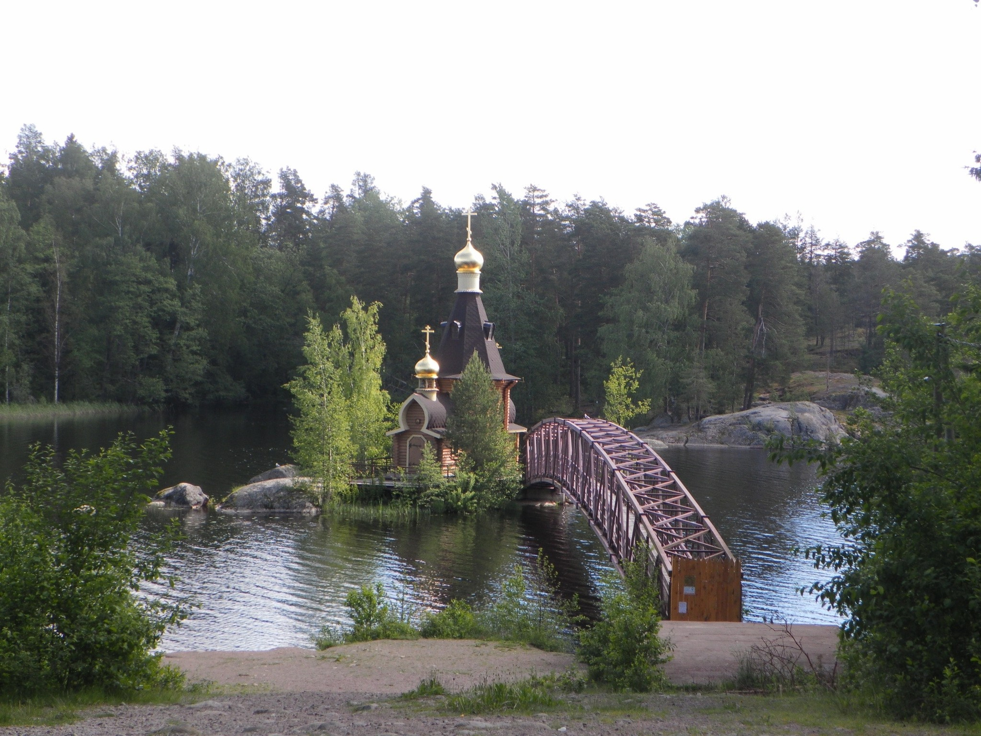 Мост к церкви на Вуоксе
