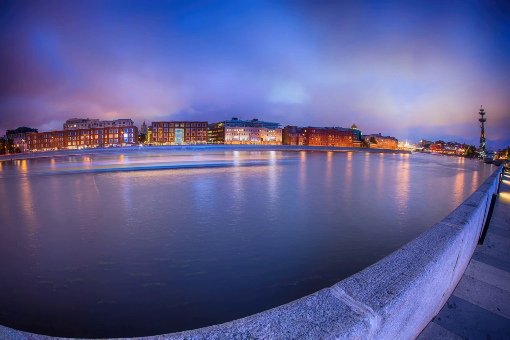 Выставка Москва оживает. 1000 куполов России, фотопроект Вадима Квятковского и Надежды Ельцовой