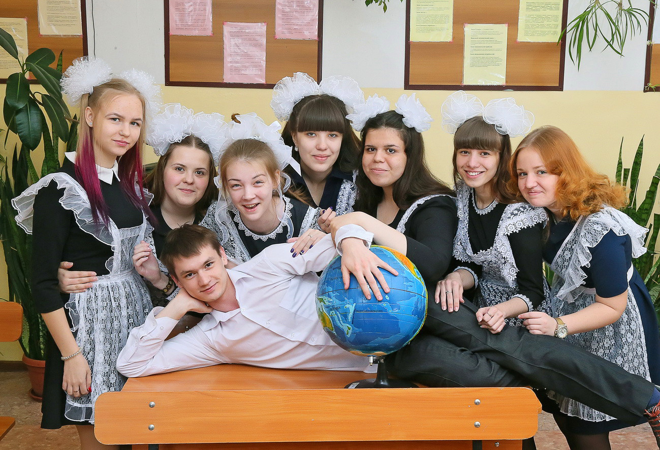 Альбомы для 9 и 11 класса. Создание стильных выпускных альбомов