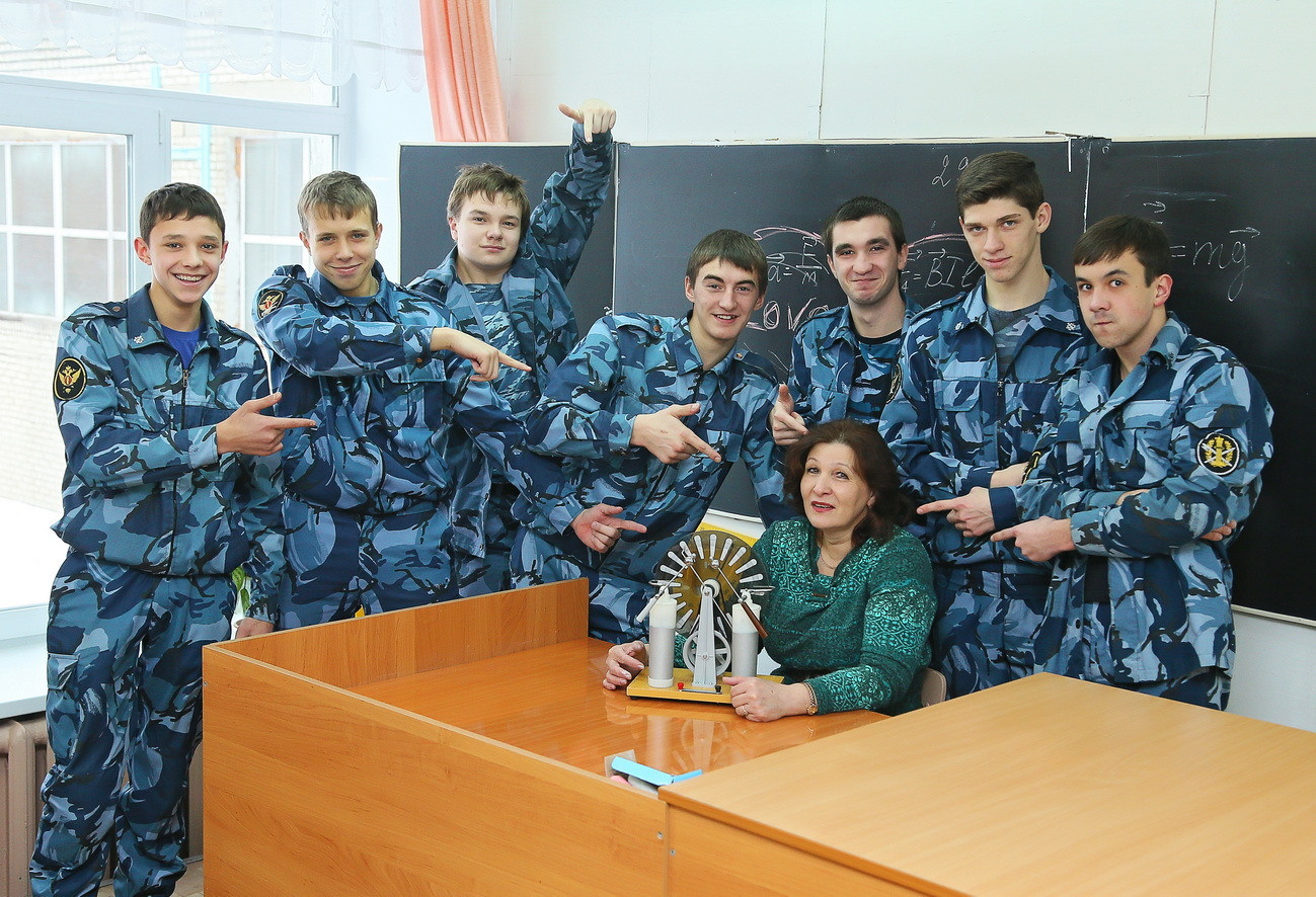 Альбомы для 9 и 11 класса. Создание стильных выпускных альбомов