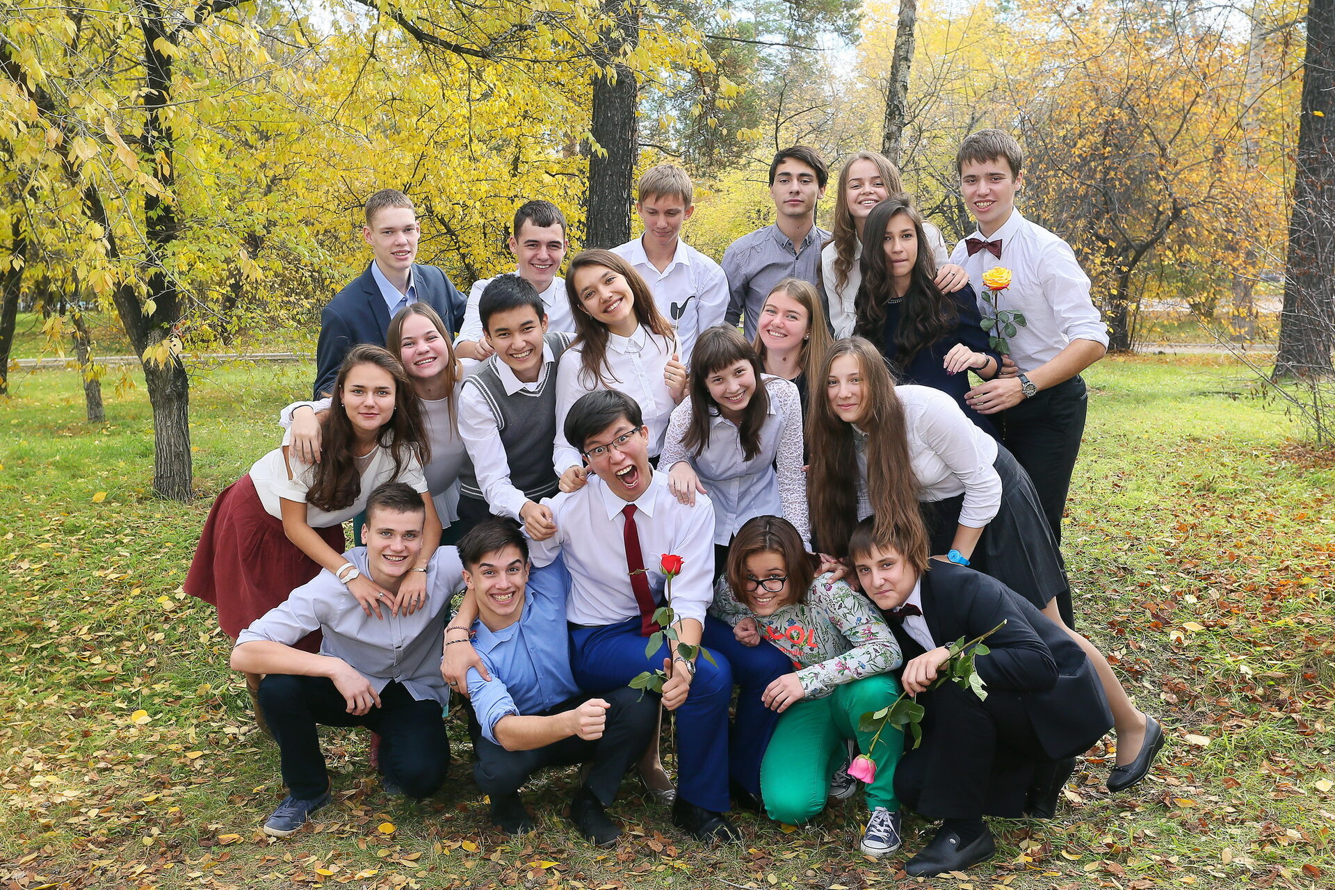 Альбомы для 9 и 11 класса. Создание стильных выпускных альбомов