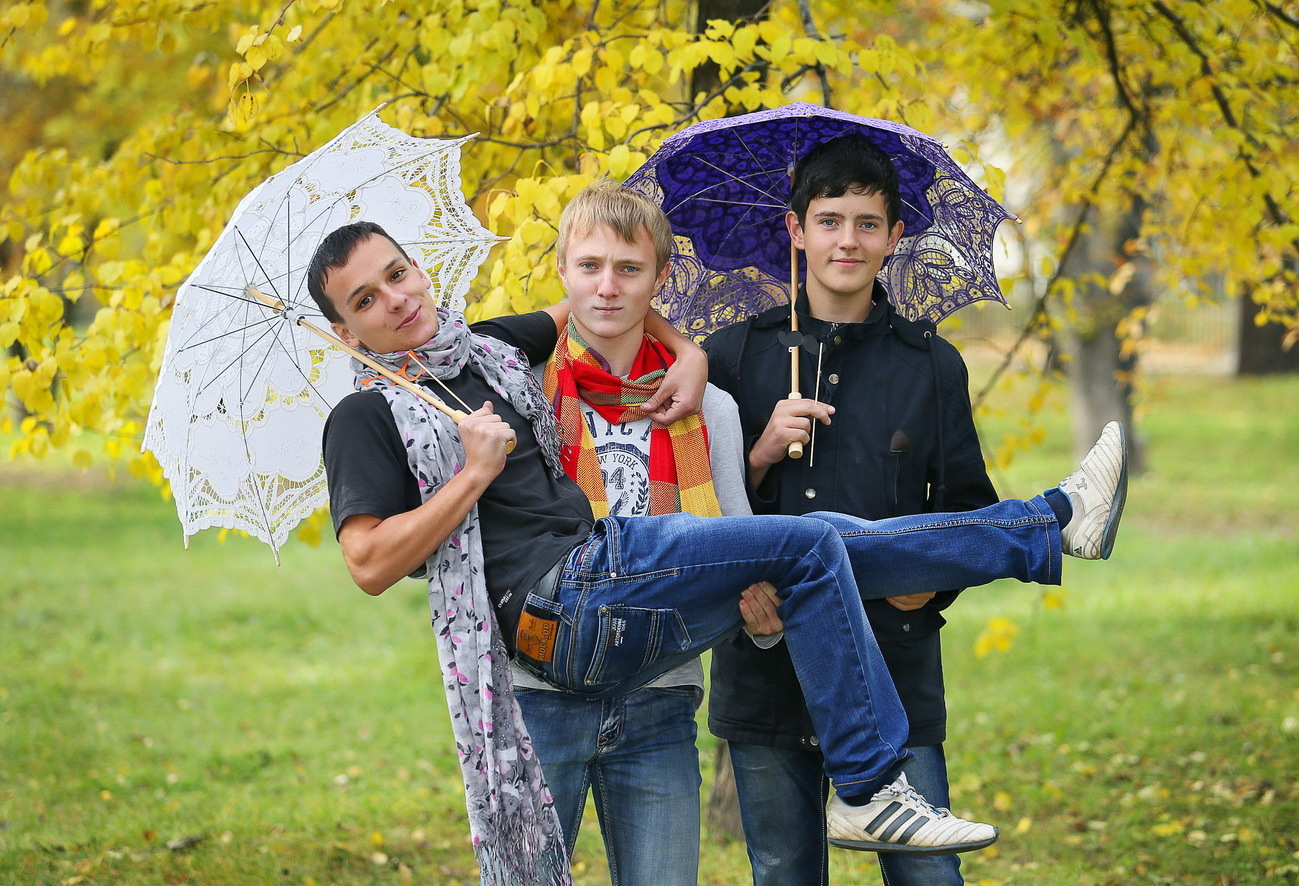 Альбомы для 9 и 11 класса. Создание стильных выпускных альбомов