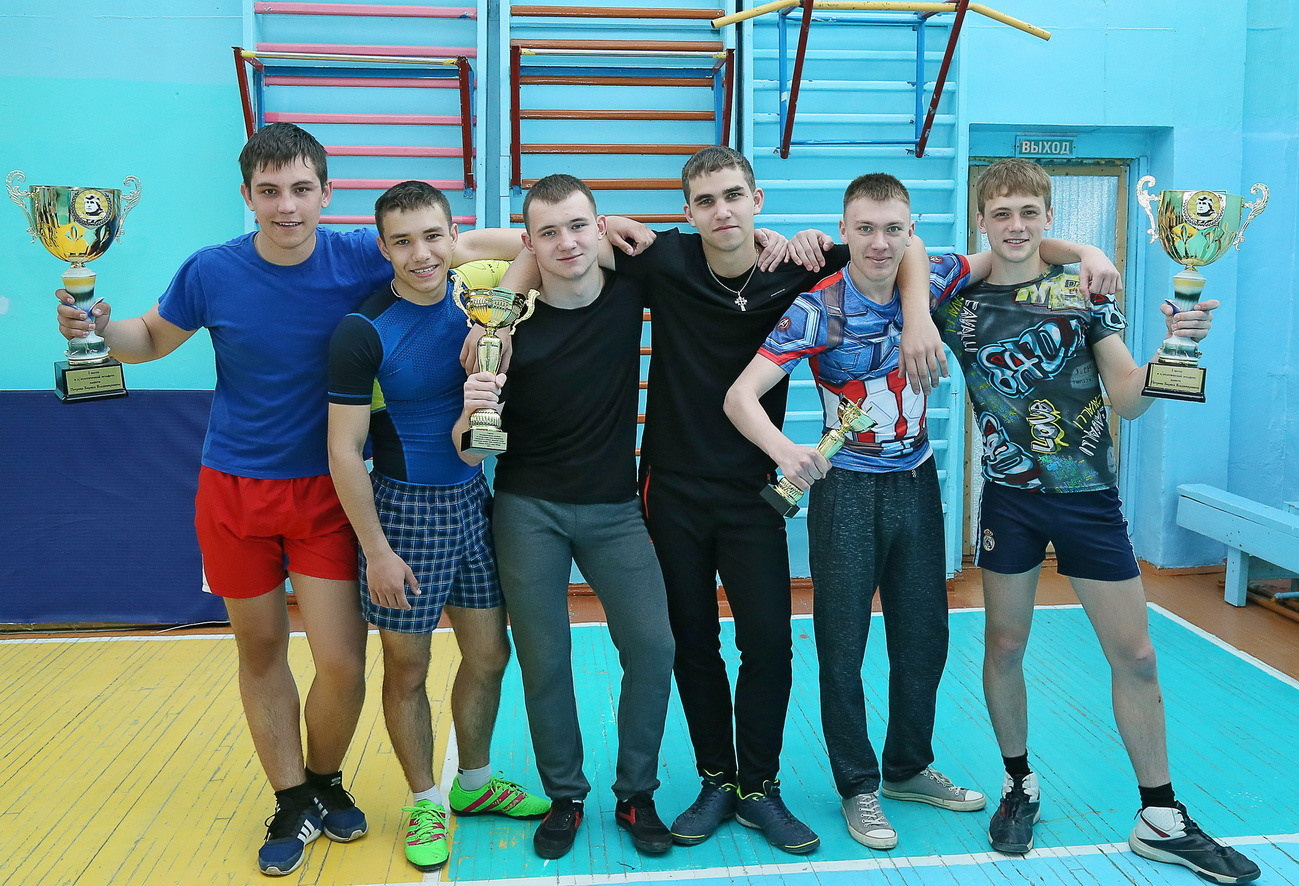 Альбомы для 9 и 11 класса. Создание стильных выпускных альбомов