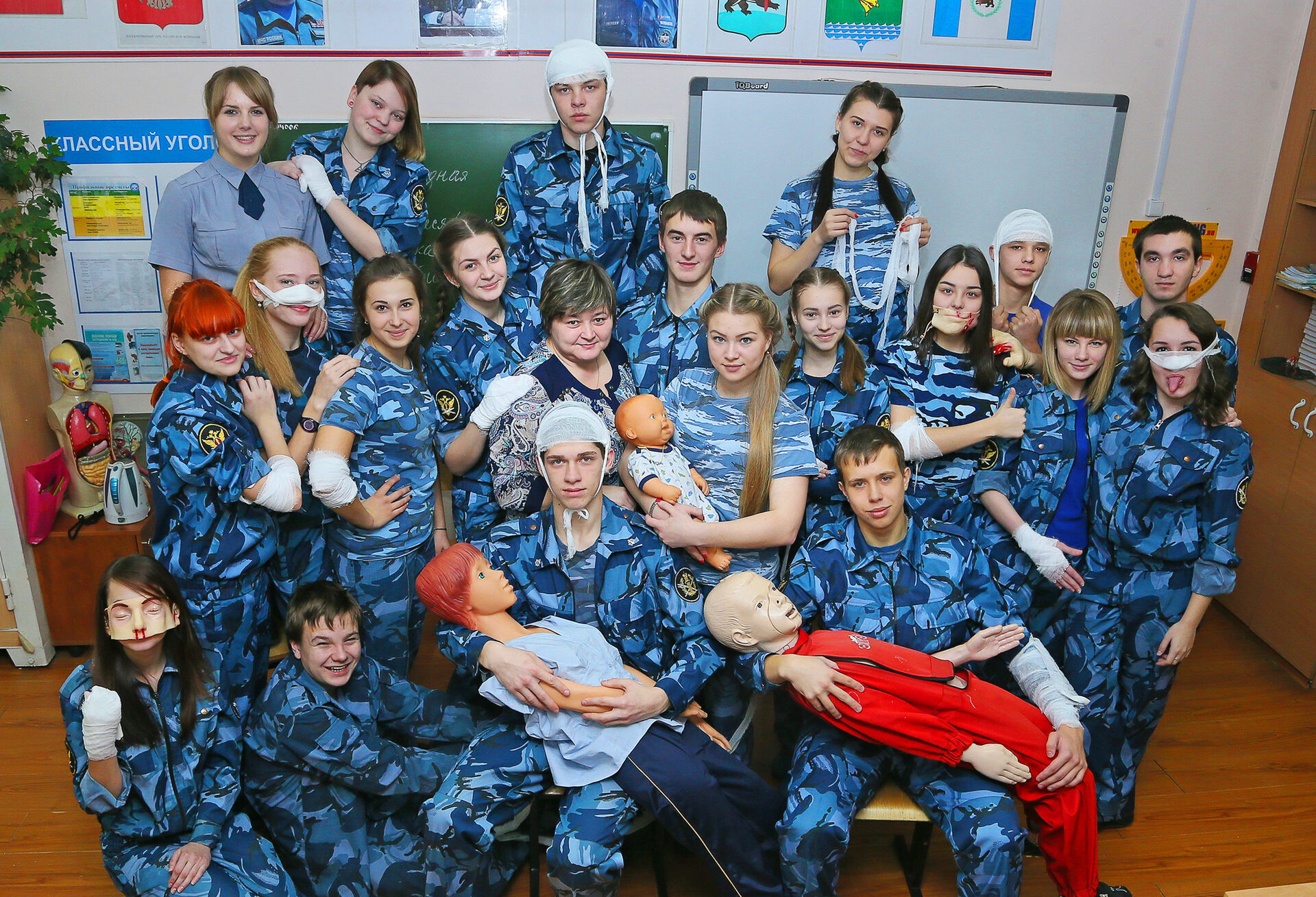 Альбомы для 9 и 11 класса. Создание стильных выпускных альбомов