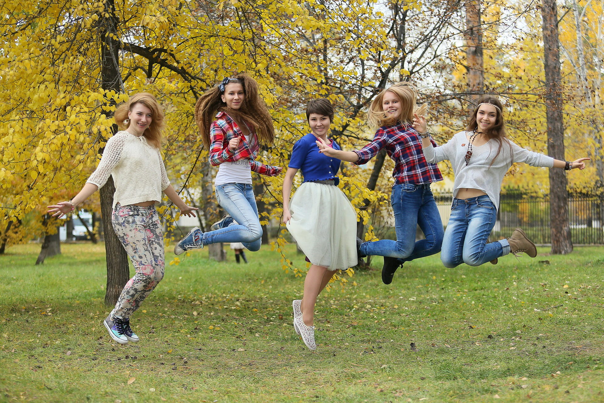 Альбомы для 9 и 11 класса. Создание стильных выпускных альбомов