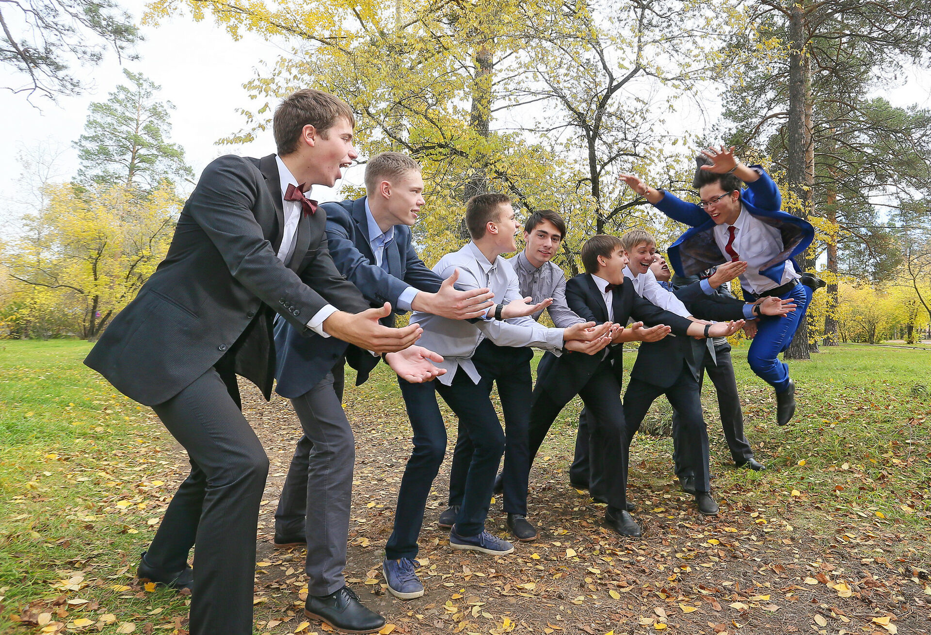 Альбомы для 9 и 11 класса. Создание стильных выпускных альбомов