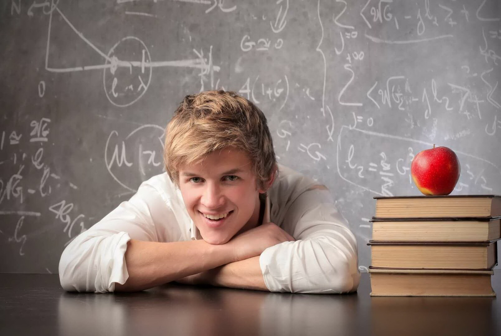 Альбомы для 9 и 11 класса. Создание стильных выпускных альбомов