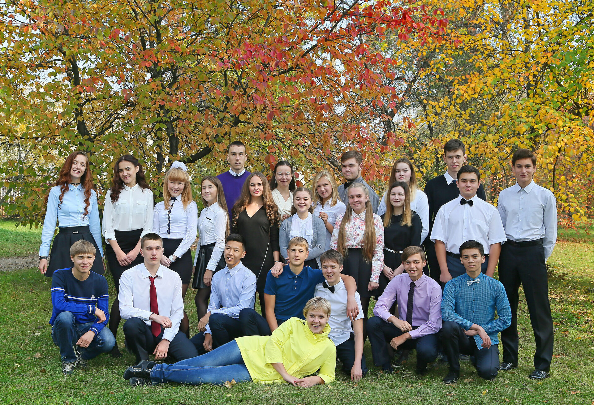 Альбомы для 9 и 11 класса. Создание стильных выпускных альбомов