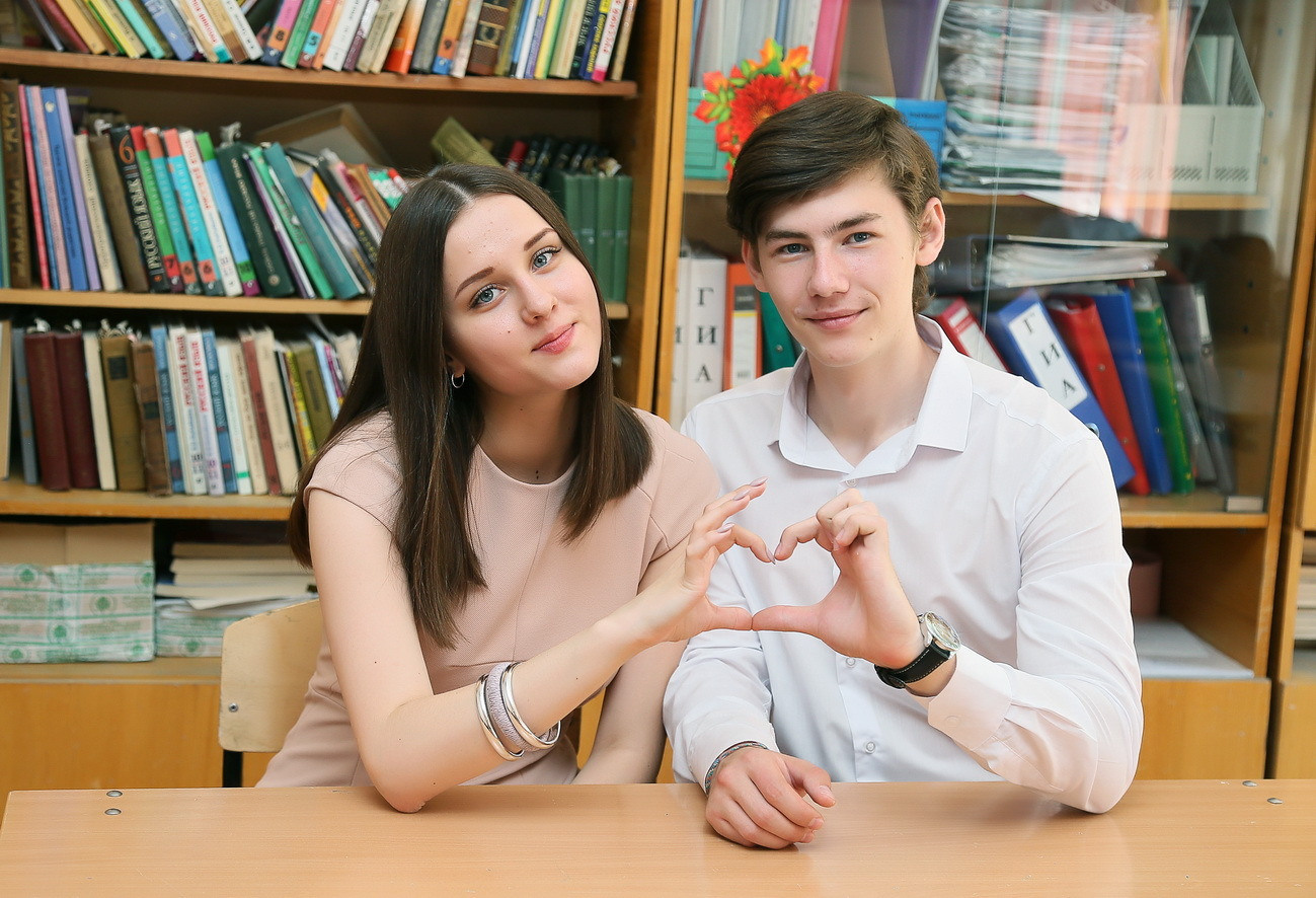 Альбомы для 9 и 11 класса. Создание стильных выпускных альбомов