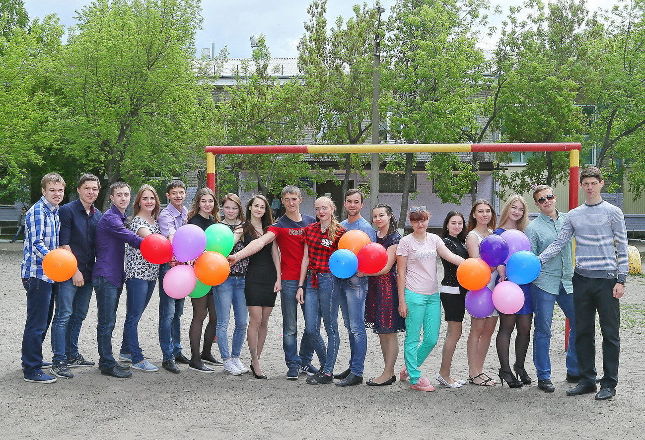 Альбомы для 9 и 11 класса. Создание стильных выпускных альбомов