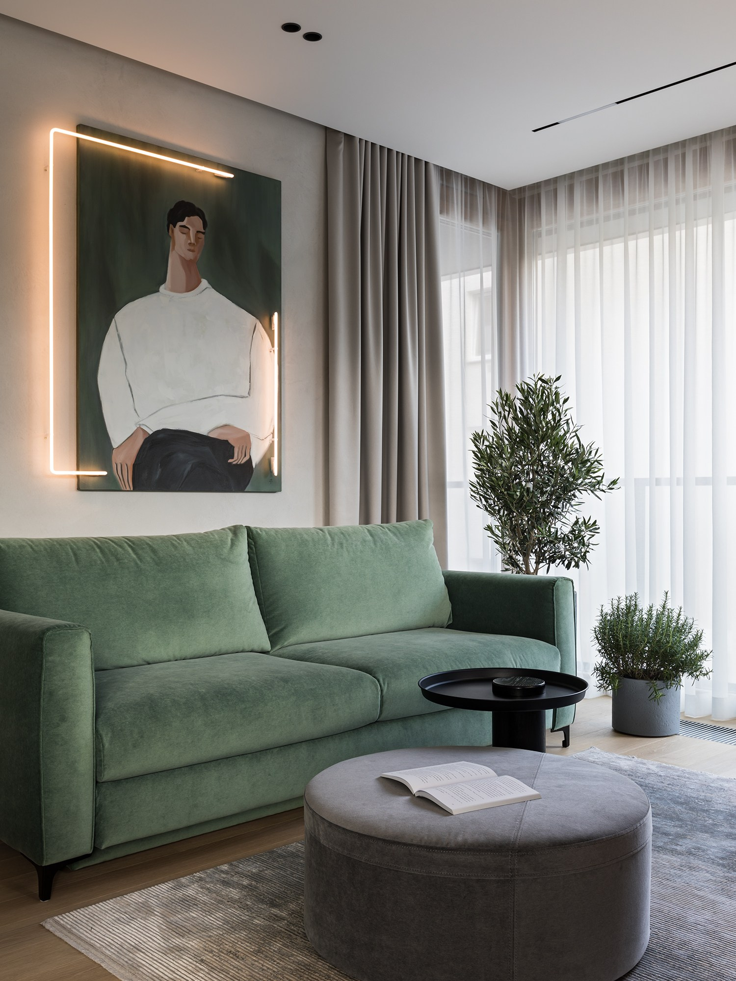 Неоновый свет