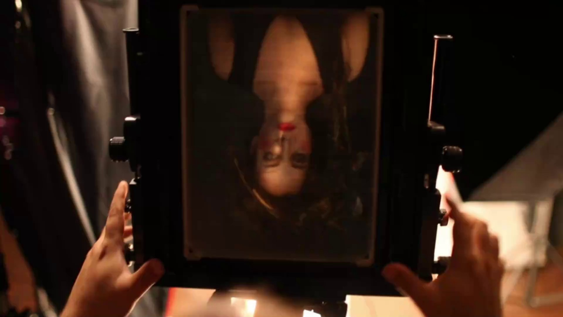 Съёмка на позитивную фотобумагу HARMAN 8×10 ISO 1. Креативный продюсер, фотограф, режиссёр Але Мааранен (Ale Määranen)