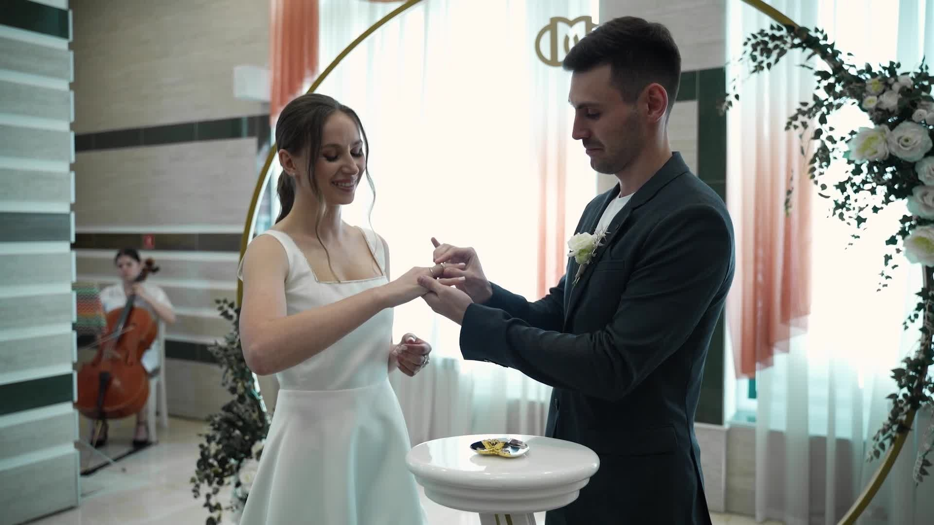 Свадебный видеограф в Москве — видеосъёмка свадьбы | Цены и примеры. Фото и видео производство для клиентов под различные задачи