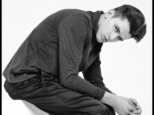 Информация для фотомоделей по фото позированию, а так же примеры наибо. Свадебный и семейный фотограф в Волжском Антон Тюрин