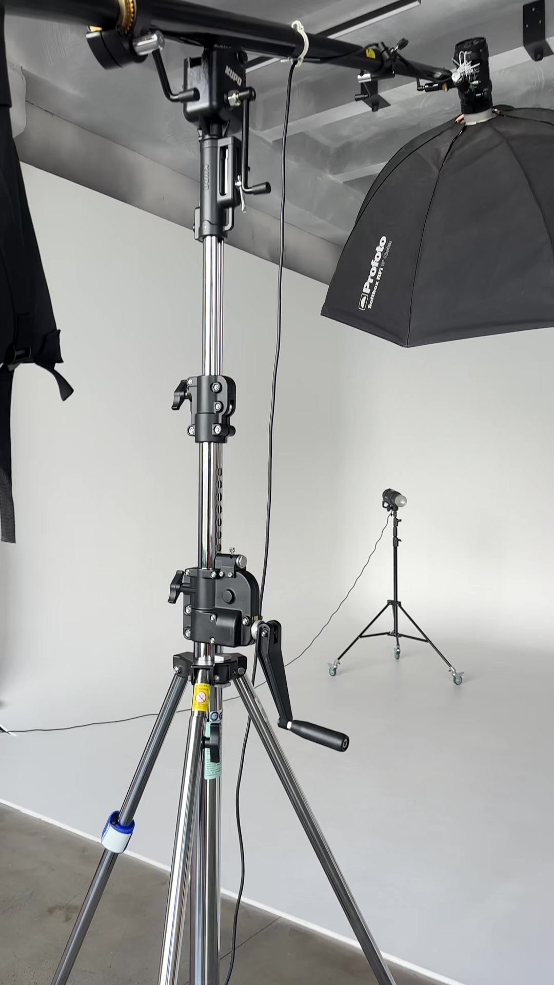 Новый журавль в зале ЛОФТ