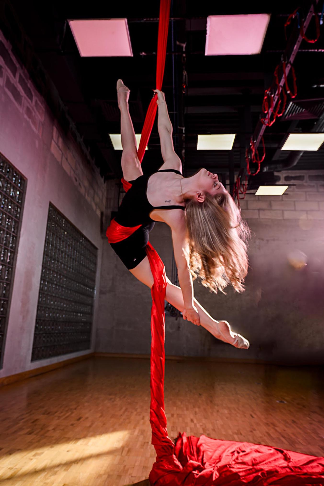 Профессиональная фотосессия и видео в тренажёрном зале. Фитнес и спортивный фотограф Москва