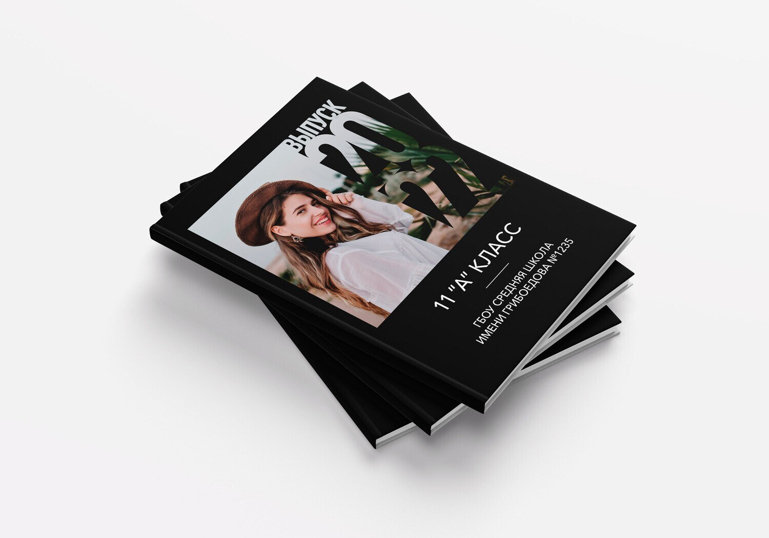 Medlori Выпускные альбомы для 9 и 11 классов. Medlori fotobook Выпускные альбомы в Липецке Лариса Медведева