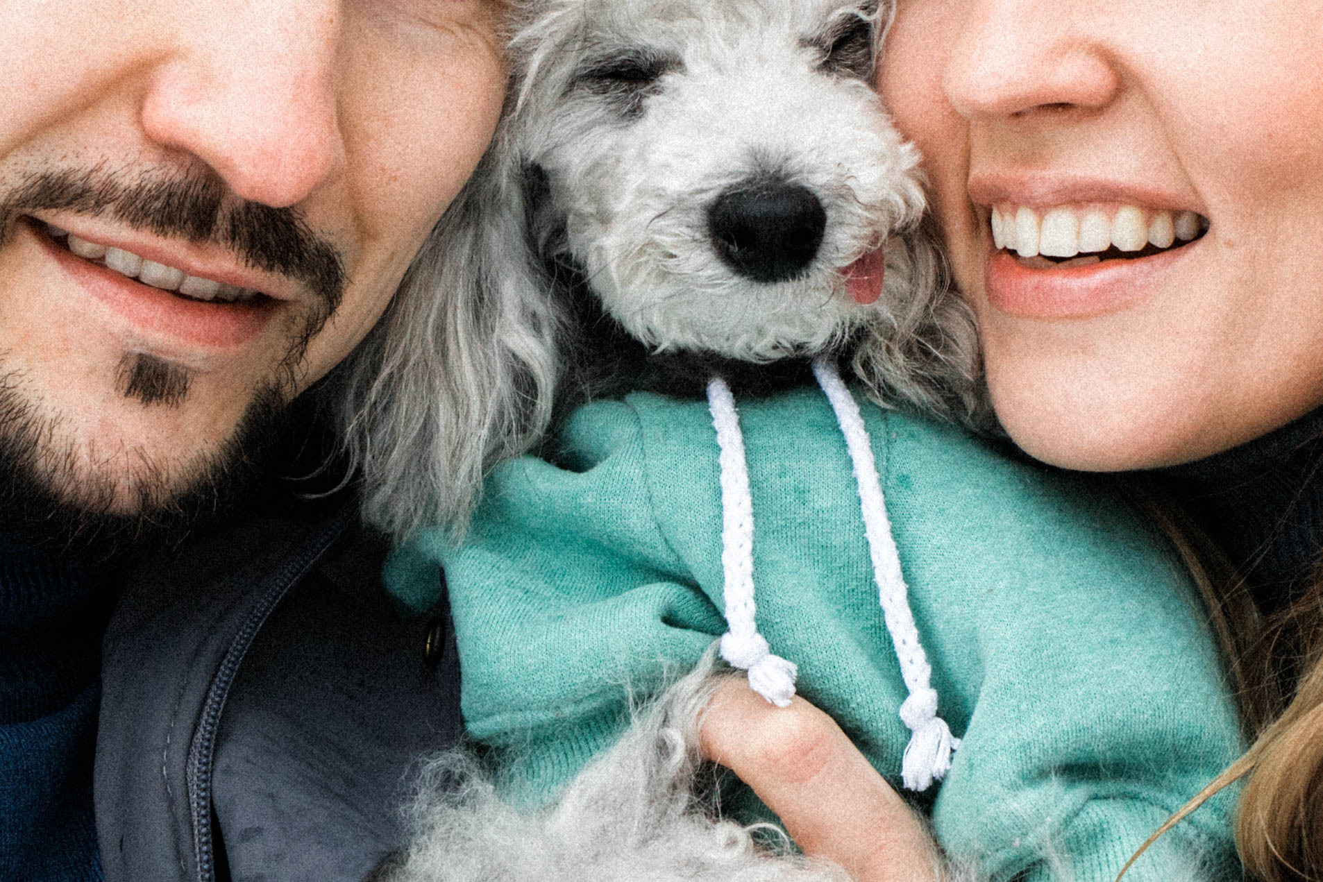 Женя, Антон и дед Маркиз. Фотограф Регина Даниловна Усть — Катав