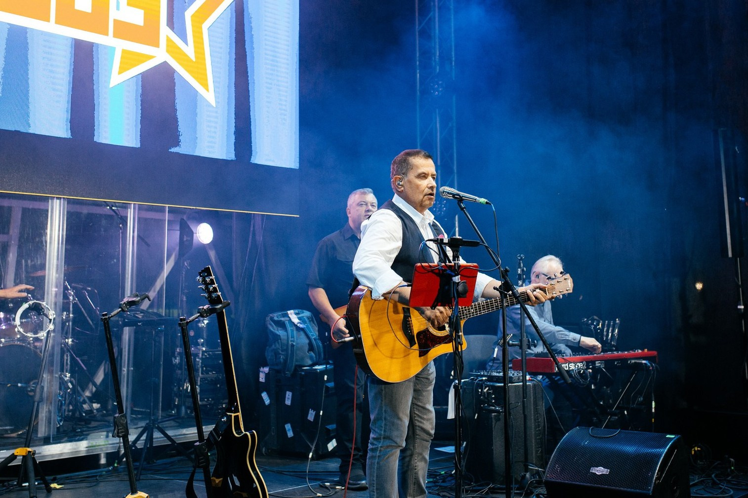 Свадебная фотосессия в Москва Сити с профессиональным фотографом — Цены, стоимость услуг фотографа на фотосъёмку свадьбы в Москва Сити