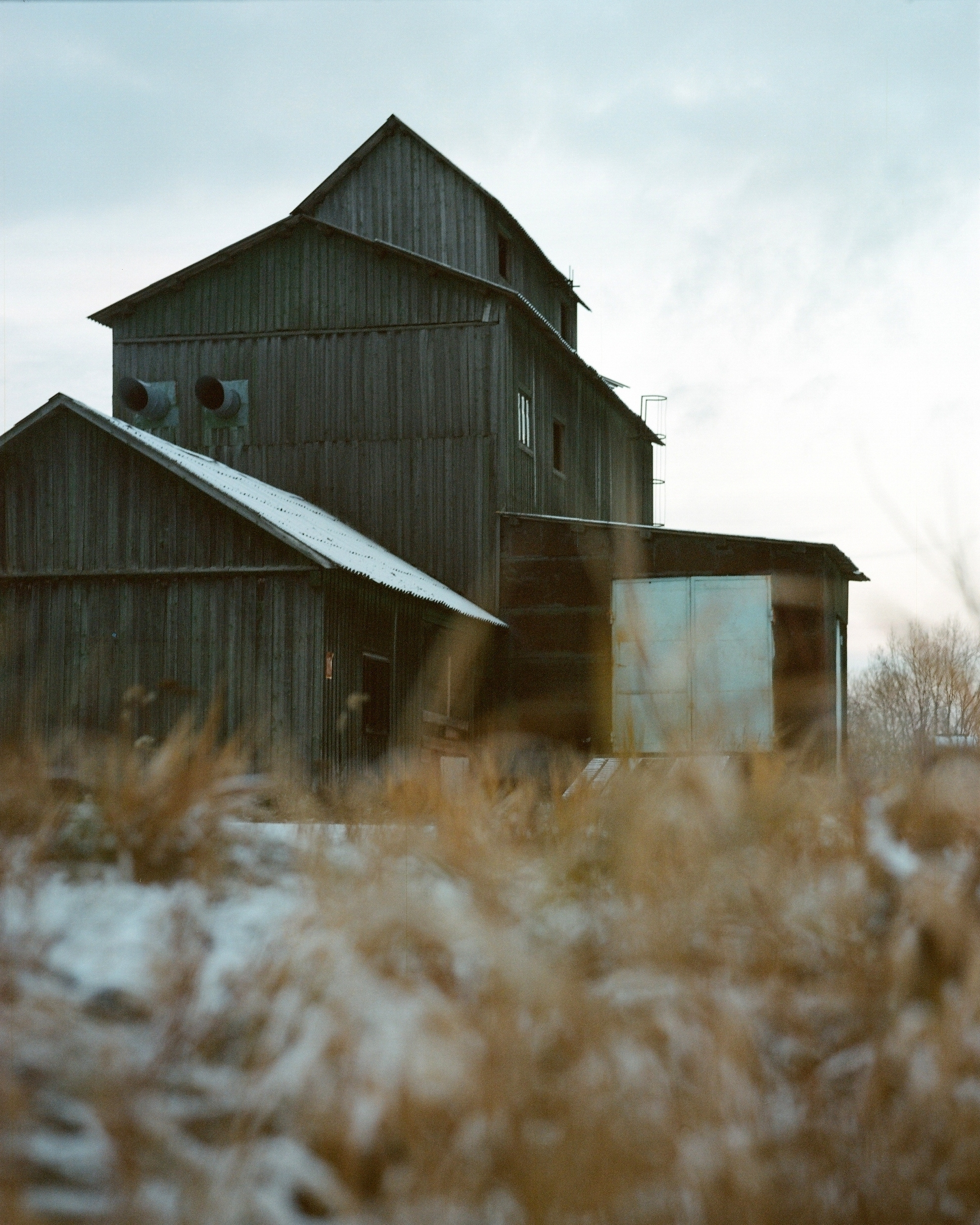 Group exhibition at the ''Khodynka Gallery''. Ekaterina Vasilyeva photographer