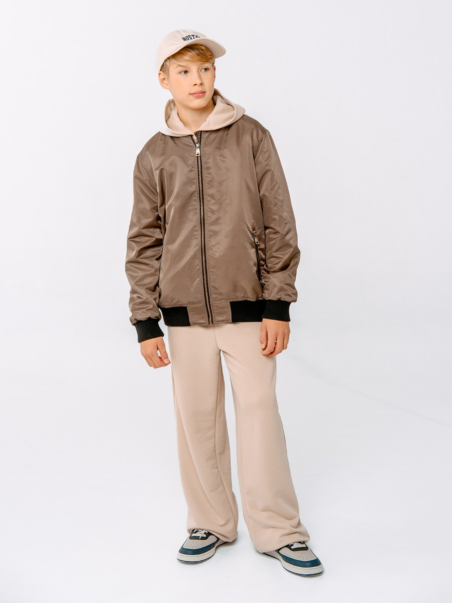 Съемка верхней одежды для каталога и маркетплейсов в Санкт-Петербурге. Фотосессия для маркетплейсов