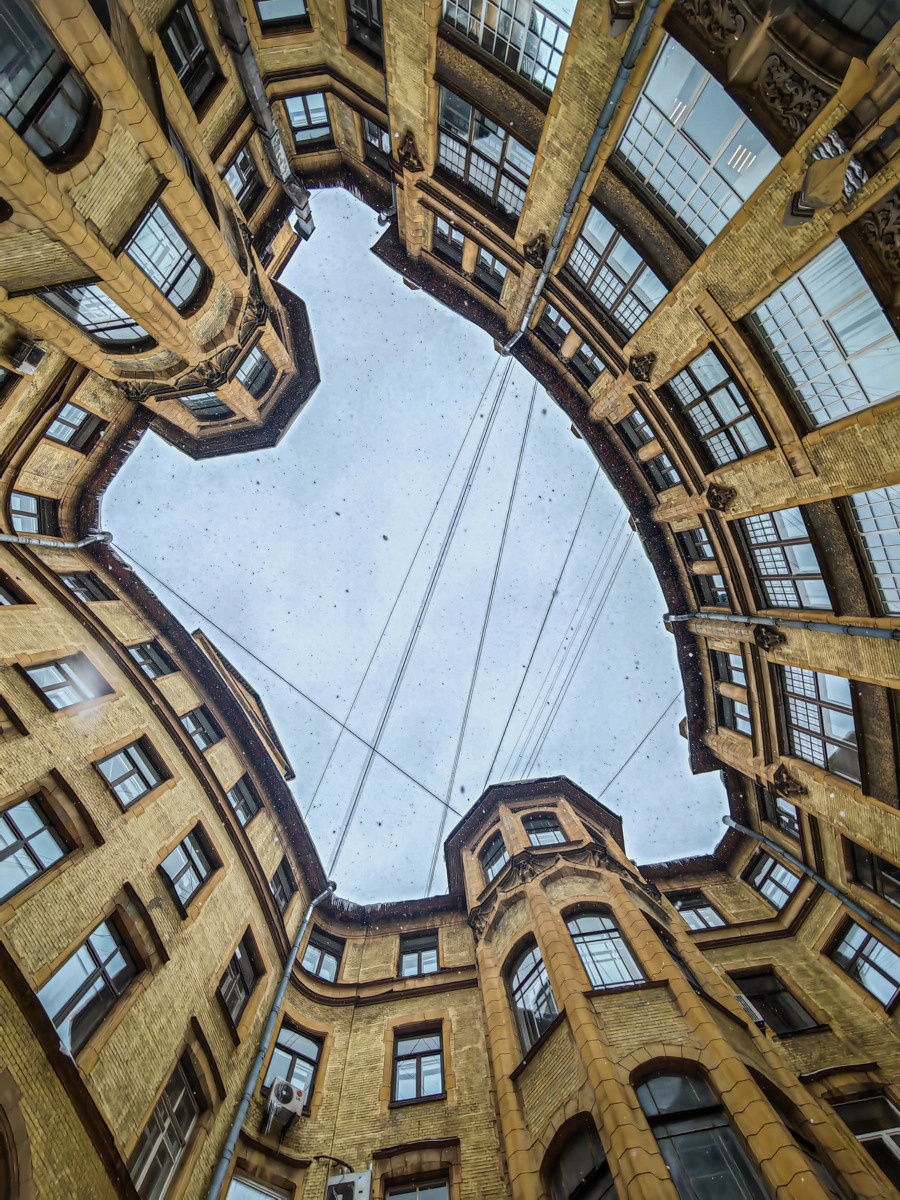 Дом городских учреждений. Фотограф и искусствовед в Туле и Санкт-Петербурге Нелли Некрасова